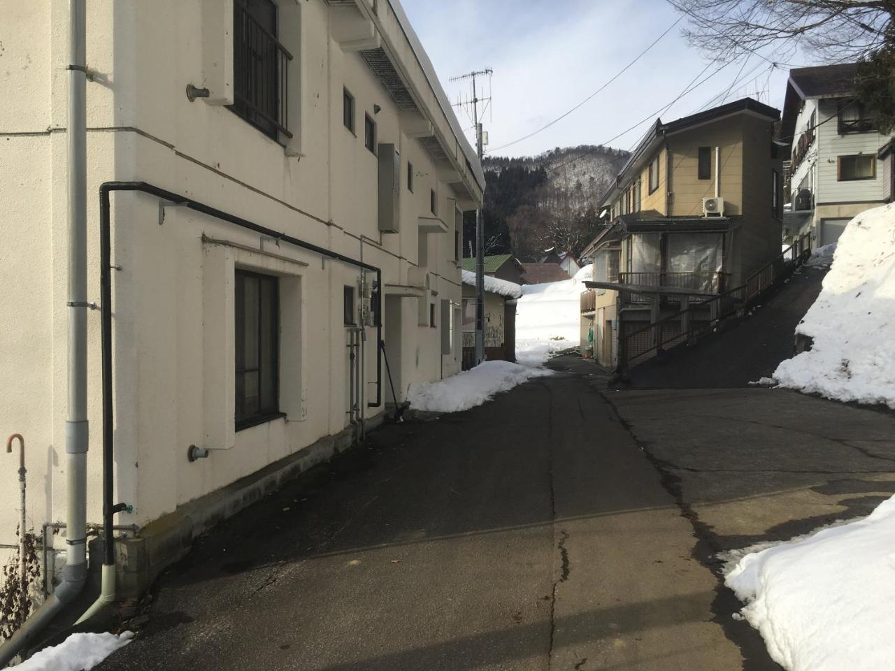 Onsen Basecamp Lodge